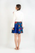 Fusta Scurtă în Clos cu Motive Etno - Rafinament și Autenticitate, Cusută Manual, Material de Înaltă Calitate, Design Etnic Distinctiv, Accentuare a Femininității, Reglabil - imagine 4