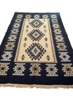 Covor țesut manual cu motive tradiționale – fond albastru, 3x2 metri