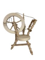 Furcă de tors lână – piesă decorativă tradițională cu valoare simbolică - imagine 3