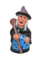 Decorațiune ceramică de Halloween – Vrăjitoare pictată manual